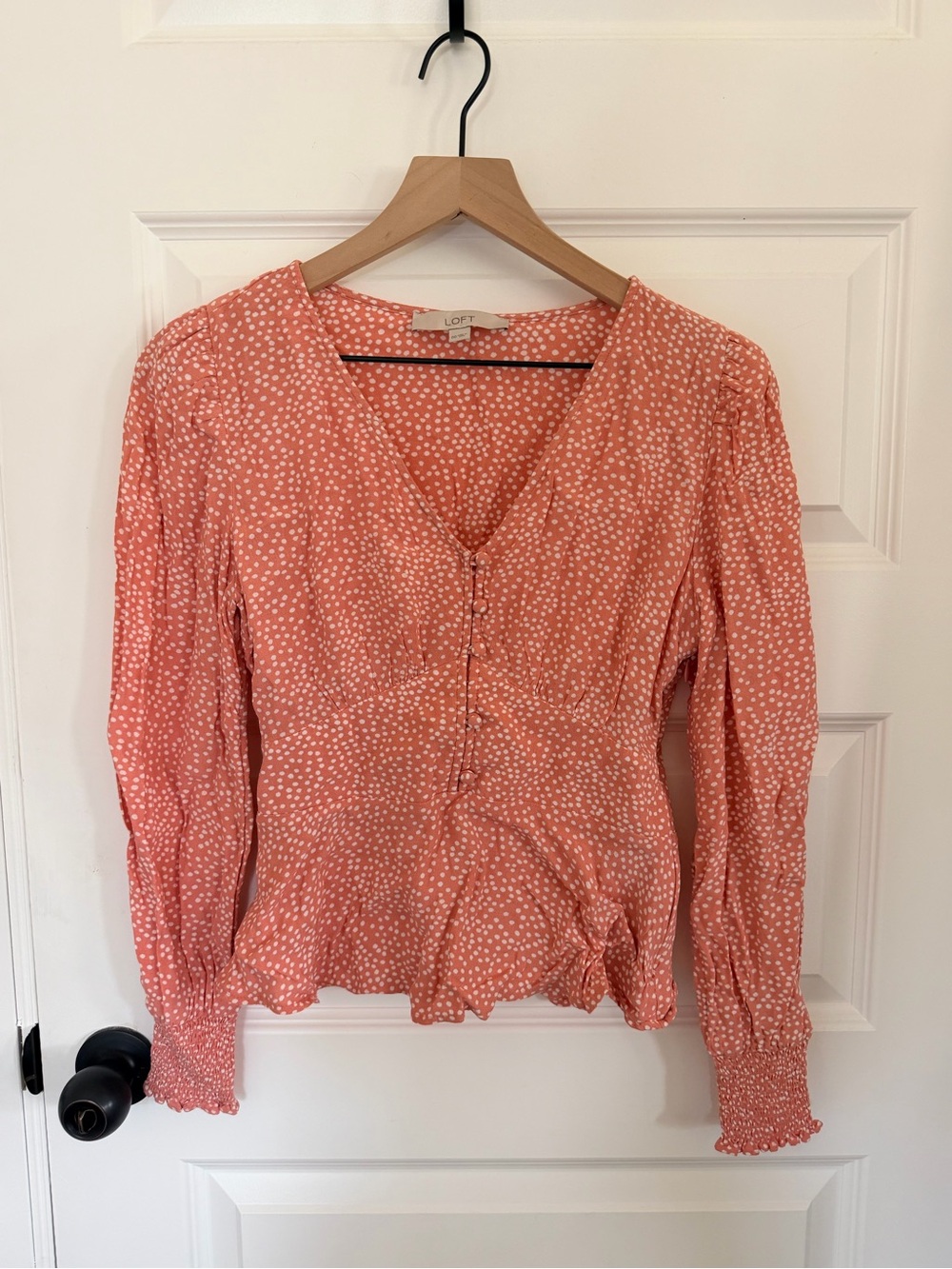 Loft peachy pink dot blouse 00